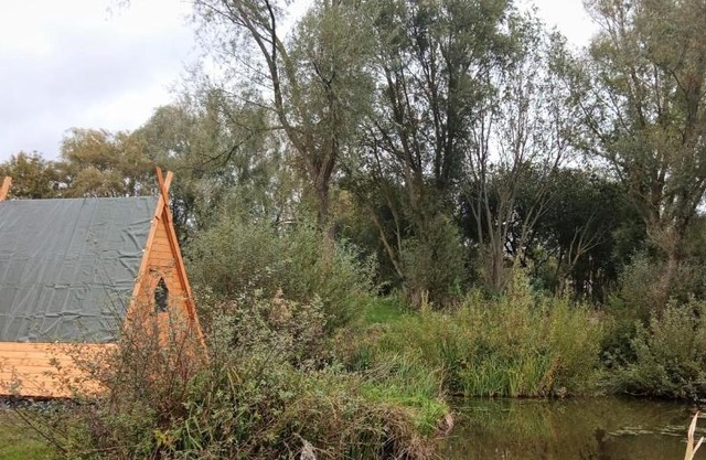 'BAYWATCH' Twin bed lakeside wooden tipi