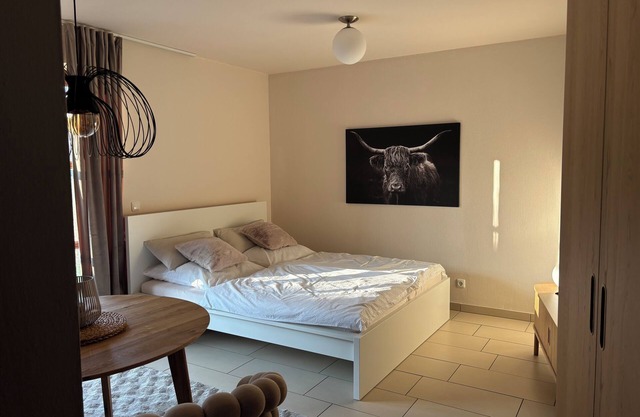 RUNWAY vacation apartment in Regensburg am Rennweg with parking space