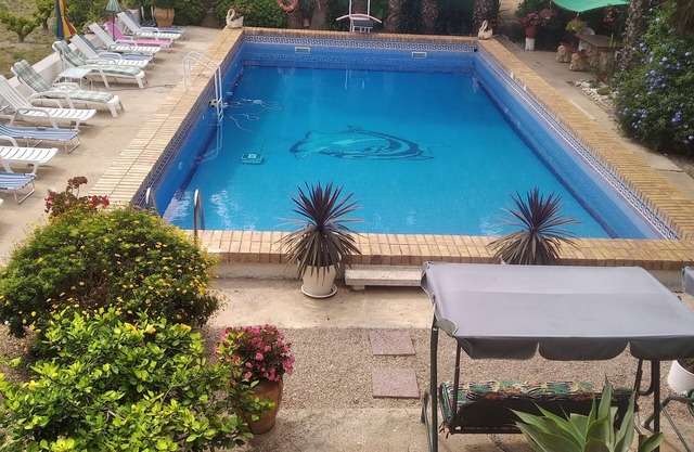 COMPLEXE RURAL MASIA DEL TREMENDO AVEC PISCINE EXTÉRIEURE
