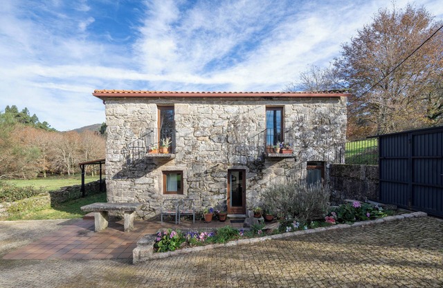 Maison de campagne "Chan Da Ra" avec vue sur les montagnes, piscine privée et terrasse privée