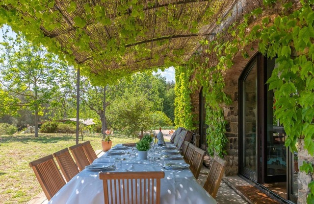Maison rurale "Mas Darovie" avec vue sur la montagne, Wi-Fi et climatisation