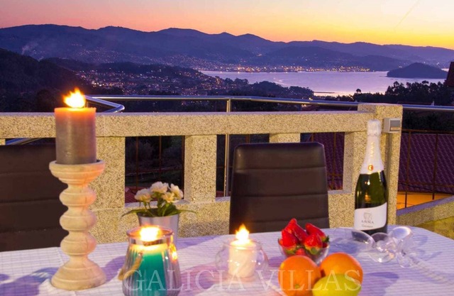 Maison rurale avec piscine et vue imprenable sur la Ria de Pontevedra