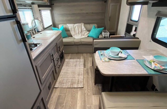 Rural NC GLAMPING to experience off the grid camping! Privacy & pond plus more!