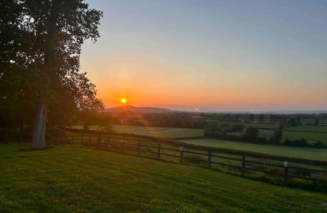 Rural Studio in spectacular location with views to Glastonbury Tor