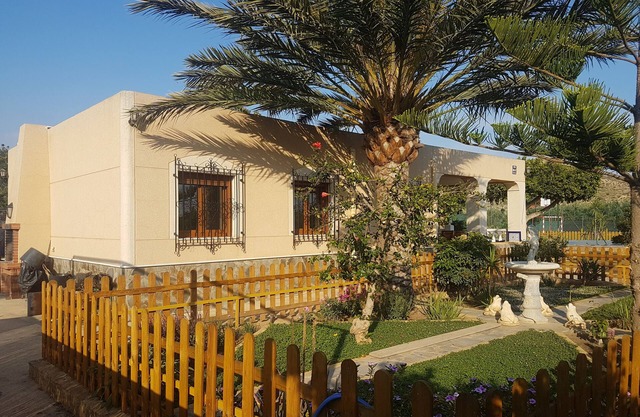 Ferme touristique rurale LaKiKa avec piscine privée