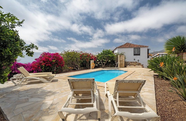 Maison de vacances 'La Tunera' avec vue sur la mer, piscine privée et Wi-Fi