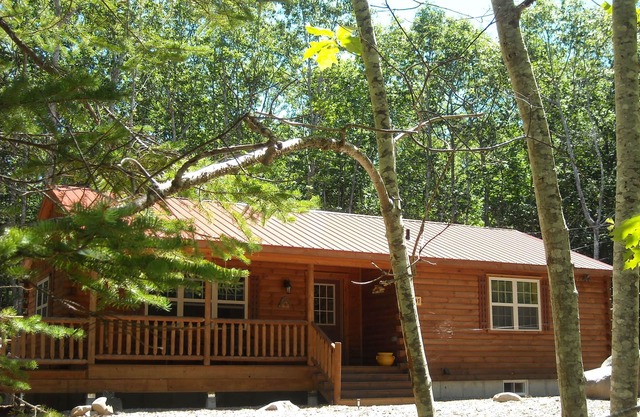 Nouveau chalet rustique à quelques minutes du centre-ville de Bar Harbor et du parc national Acadia