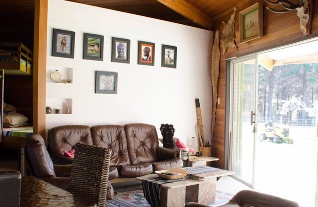 Charmant chalet de ferme ouvert et rustique