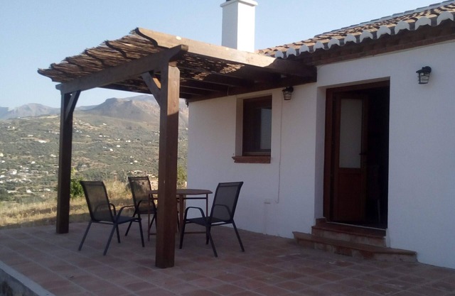Rustique charmante casita vue sur la montagne, près du village d'Alcaucin