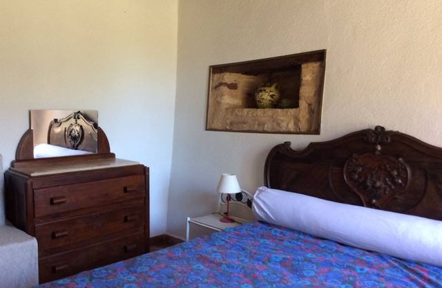 Rustic cottage 8km from Monpazier
