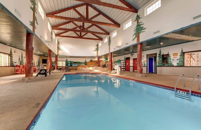 Rustic & Homely Columbia Retreat! Heated Pool, Pet-friendly | 3 Units