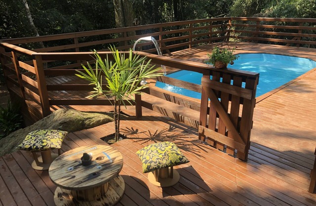 Maison rustique au milieu de la nature près de la plage / sentiers / cascade