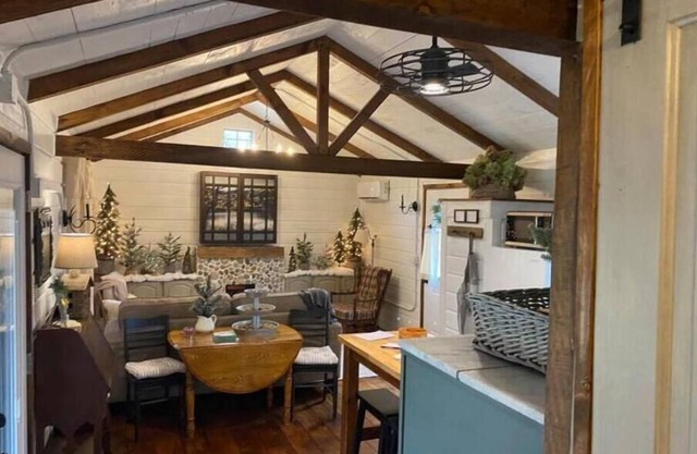 Rustic luxury in beautiful area near state park
