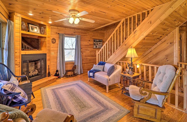 NEW! Rustic Purlear Cabin w/ Mtn Views & Game Room