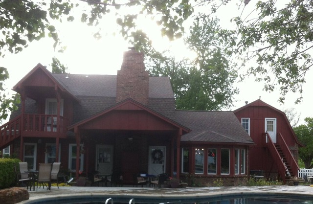 Rustic Redbird Lodge 'Country Living' à son meilleur!