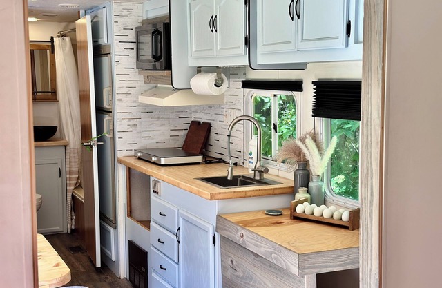 Rustic Remodeled Camper on Mini Farm with Farm Fresh Eggs