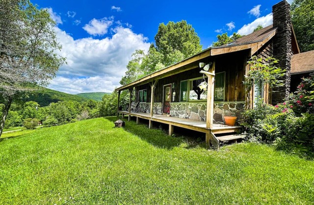 Quintessential Log Home full of Charm