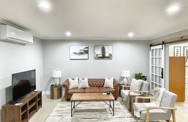 Rustic: Southern Comfort Hideaway