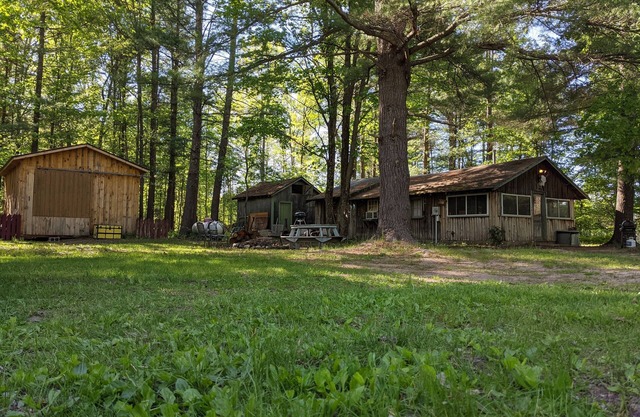 Location de vacances rustique, pêche, chasse, motoneige, ski, randonnée pédestre