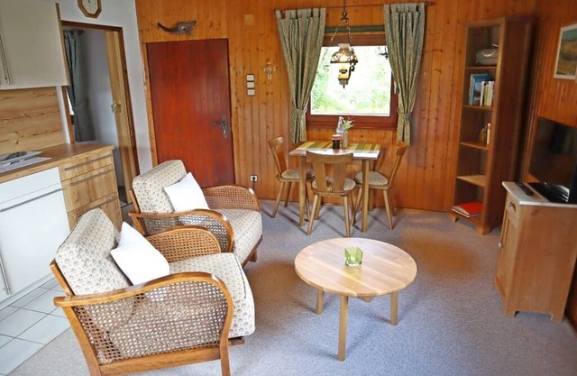 Maison en bois rustique (37 m2) dans le triangle de spa avec terrasse ensoleillée