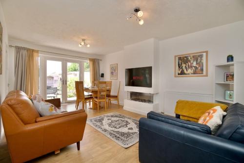 Rydal Palace Rugby - Charming 2Bed Haven With Free Driveway Parking