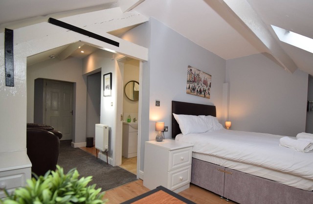 Studio-Supérieure-Douche-Ryedale