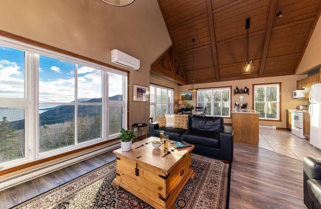 SPA & Vue sur la Montagne | Condo Lapaix-Ski