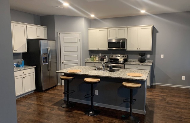 S&S LUXE RENTAL Romantic family get away.