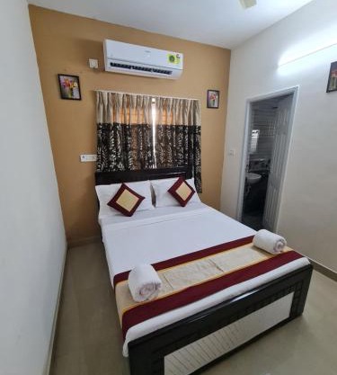 S4 Sruthi Service Apartments