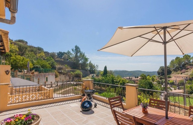 Sa Font - Belle maison avec piscine et jardin à Puigpunyent