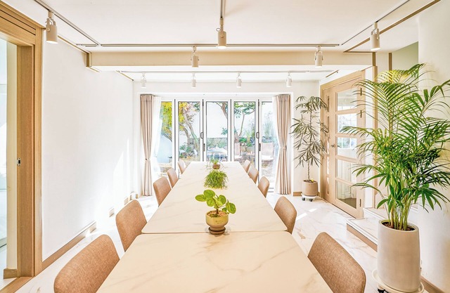 SA Tailored Serviced Home near Metro