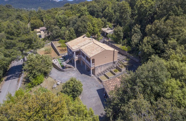 House in the Sierra de Tramuntana, with 3 bedrooms, 2 bathrooms, barbecue and wifi