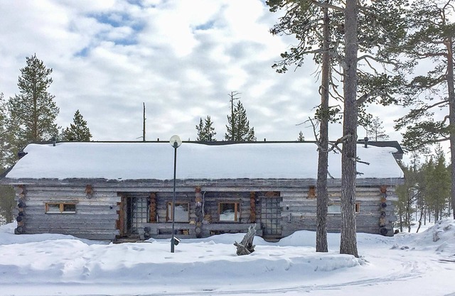 Saariselän waskooli a by Interhome