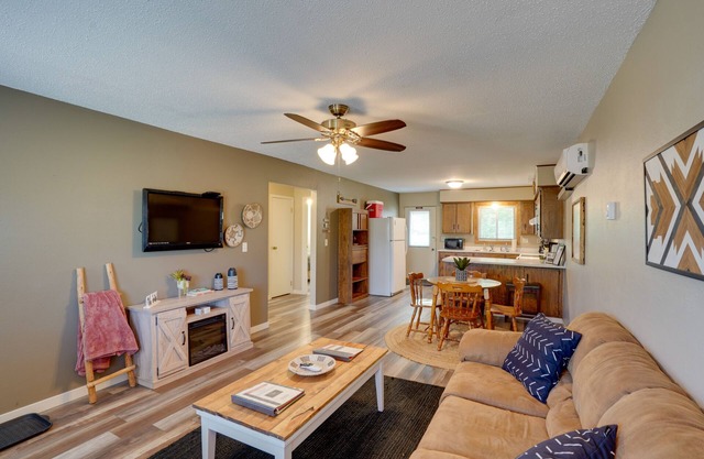NOUVEAU! Condo w / Deck-Walk au centre-ville de Medora et randonnée