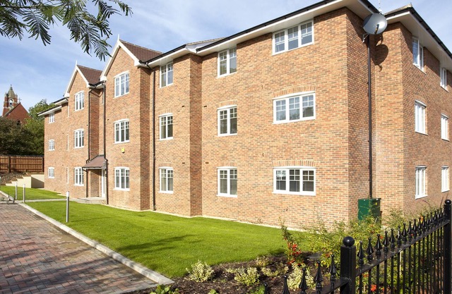 SACO Farnborough - Reading Road