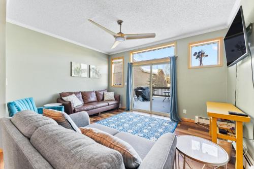 Saddle Ridge Townhomes 253 : 2
