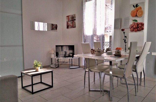 Saens 1-t2 Avec Balcon-garage Optionnel-centre & 16km des Plages