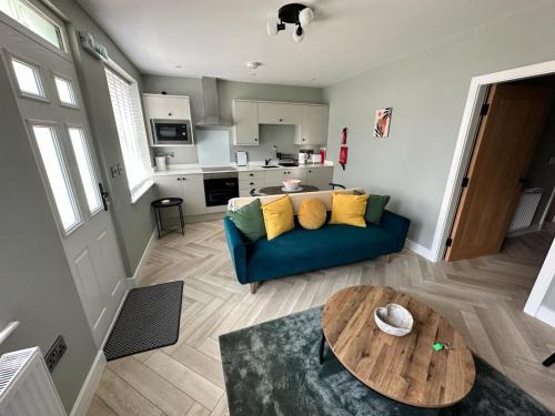 Saffron Cottage - Modern, central, seaside, 1Bed