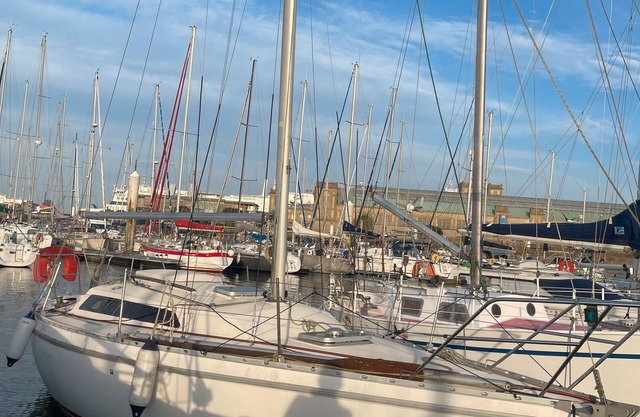 Bateau 'Voilier Miraflores' avec vue sur la mer, terrasse privée et Wi-Fi