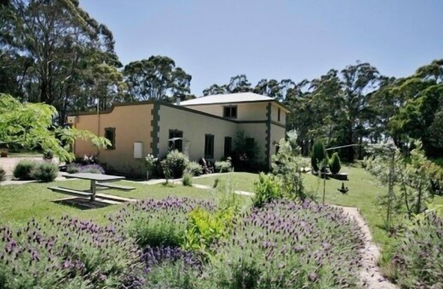 Sailors chutes Estate Villa & Vines