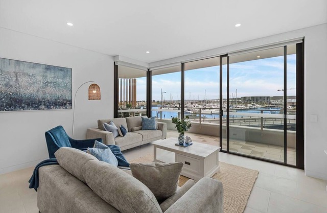 Sailview Escape A Tranquil Marina Hideaway