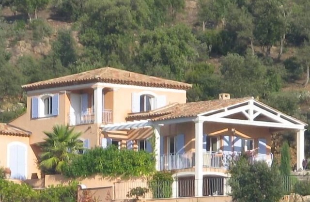 Villa, golf, plage Nartelle à proximité, vue mer, piscine, terrain de boules