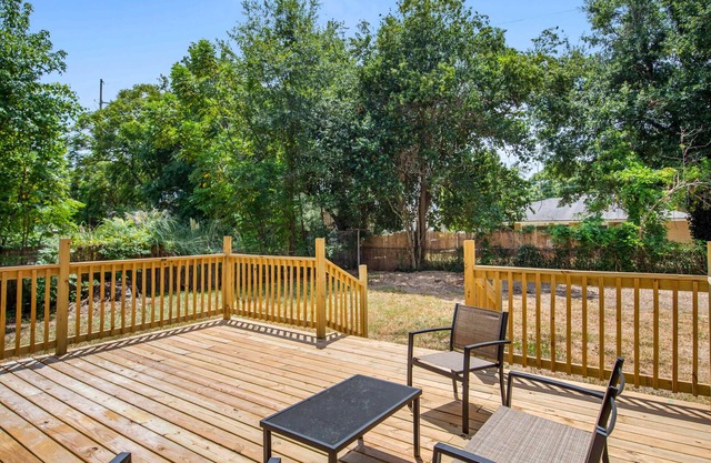 Saints St Cottage - Fully Renovated - Near Cajundome/Cajun Field