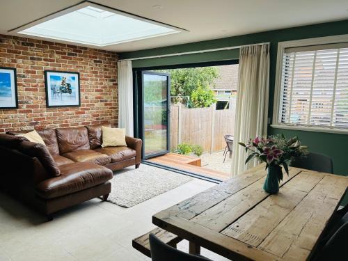Salisbury Getaway with Garden