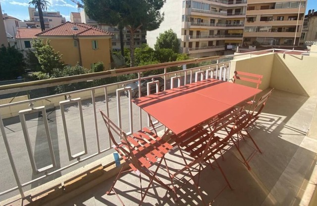 Salsa studio 30m2 coin nuit séparé, calme et bord de mer 4 étoiles NEUF