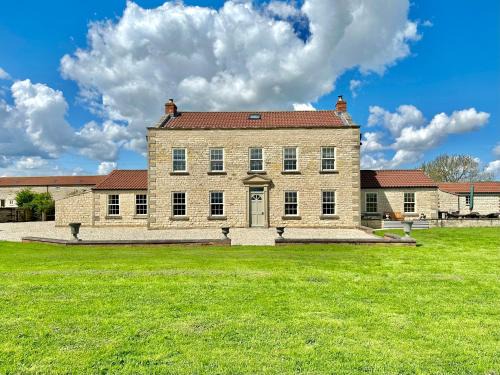 Salton Lodge