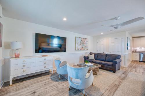 Saltwater 101 1st Floor Barefoot ADA