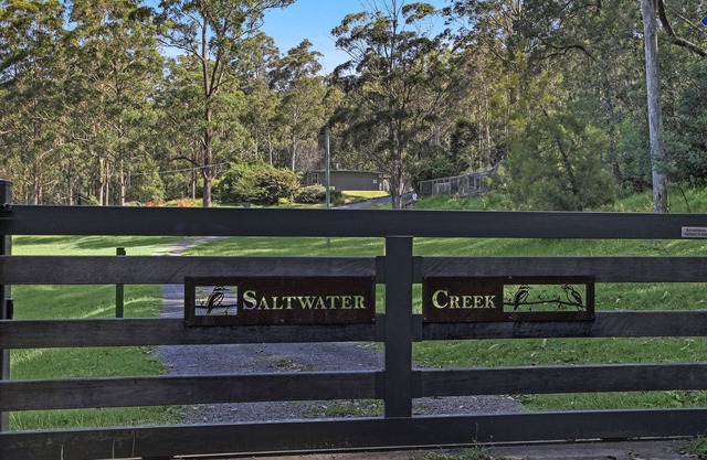 Saltwater Creek - Stay 3 Pay 2