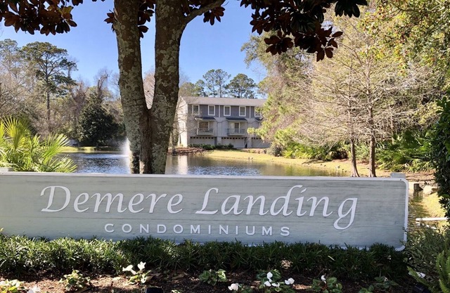 Salty Breeze Condo on St. Simons with Elevator and pool near Beach and Village