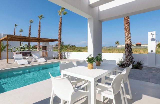Salty Sun Luxury Villa 3